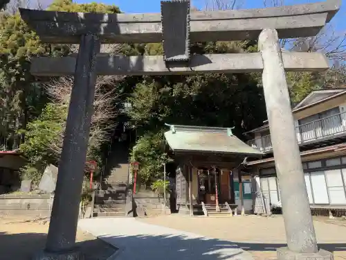 冨塚八幡宮の{uncategorized: "未分類", other: "その他", undefined: "問題あり", building: "その他建物", grave: "お墓", sacred_gate: "鳥居", guardian: "狛犬", statue: "像", buddha: "仏像", history: "歴史", nature: "自然", garden: "庭園", animal: "動物", pagoda: "塔", temizu: "手水舎", mountain_gate: "山門・神門", sanctuary: "本殿・本堂", subordinate: "末社・摂社", art: "芸術", scenery: "景色", jizo: "地蔵", ema: "絵馬", goshuin: "御朱印", omikuji: "おみくじ", items: "授与品その他", amulet: "お守り", goshuincho: "御朱印帳", eats: "食事", festival: "お祭り", votive_dance: "神楽", shichigosan: "七五三参", wedding: "結婚式", experience: "体験その他", initially: "初詣", around: "周辺", anti_infection: "感染症対策"}