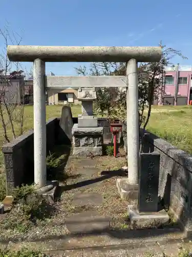 おしゃもじ社の{uncategorized: "未分類", other: "その他", undefined: "問題あり", building: "その他建物", grave: "お墓", sacred_gate: "鳥居", guardian: "狛犬", statue: "像", buddha: "仏像", history: "歴史", nature: "自然", garden: "庭園", animal: "動物", pagoda: "塔", temizu: "手水舎", mountain_gate: "山門・神門", sanctuary: "本殿・本堂", subordinate: "末社・摂社", art: "芸術", scenery: "景色", jizo: "地蔵", ema: "絵馬", goshuin: "御朱印", omikuji: "おみくじ", items: "授与品その他", amulet: "お守り", goshuincho: "御朱印帳", eats: "食事", festival: "お祭り", votive_dance: "神楽", shichigosan: "七五三参", wedding: "結婚式", experience: "体験その他", initially: "初詣", around: "周辺", anti_infection: "感染症対策"}