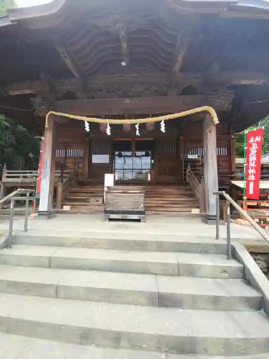 尾曳稲荷神社の本殿・本堂