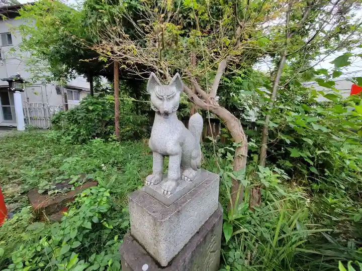 東山稲荷神社の狛犬