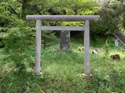 八幡神社の鳥居