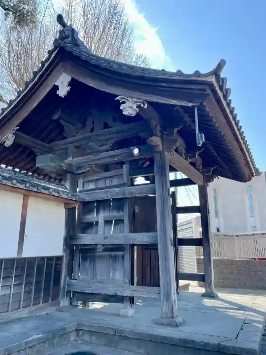 天王院の{uncategorized: "未分類", other: "その他", undefined: "問題あり", building: "その他建物", grave: "お墓", sacred_gate: "鳥居", guardian: "狛犬", statue: "像", buddha: "仏像", history: "歴史", nature: "自然", garden: "庭園", animal: "動物", pagoda: "塔", temizu: "手水舎", mountain_gate: "山門・神門", sanctuary: "本殿・本堂", subordinate: "末社・摂社", art: "芸術", scenery: "景色", jizo: "地蔵", ema: "絵馬", goshuin: "御朱印", omikuji: "おみくじ", items: "授与品その他", amulet: "お守り", goshuincho: "御朱印帳", eats: "食事", festival: "お祭り", votive_dance: "神楽", shichigosan: "七五三参", wedding: "結婚式", experience: "体験その他", initially: "初詣", around: "周辺", anti_infection: "感染症対策"}
