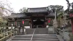 氷室神社の山門