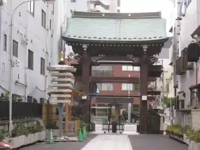 鷲神社の山門・神門