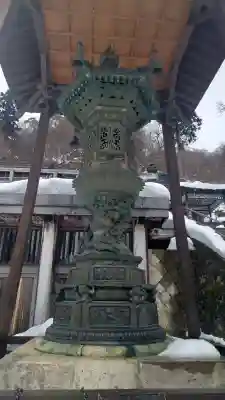 宝珠山 立石寺の{uncategorized: "未分類", other: "その他", undefined: "問題あり", building: "その他建物", grave: "お墓", sacred_gate: "鳥居", guardian: "狛犬", statue: "像", buddha: "仏像", history: "歴史", nature: "自然", garden: "庭園", animal: "動物", pagoda: "塔", temizu: "手水舎", mountain_gate: "山門・神門", sanctuary: "本殿・本堂", subordinate: "末社・摂社", art: "芸術", scenery: "景色", jizo: "地蔵", ema: "絵馬", goshuin: "御朱印", omikuji: "おみくじ", items: "授与品その他", amulet: "お守り", goshuincho: "御朱印帳", eats: "食事", festival: "お祭り", votive_dance: "神楽", shichigosan: "七五三参", wedding: "結婚式", experience: "体験その他", initially: "初詣", around: "周辺", anti_infection: "感染症対策"}
