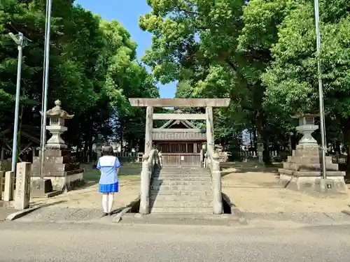 託美神社の鳥居