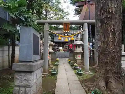 高円寺氷川神社の鳥居