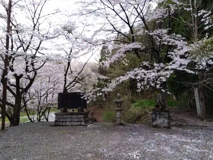 総社穴馬神社(福井県)