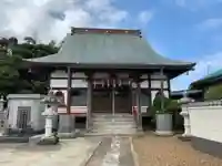 西谷寺の本殿・本堂