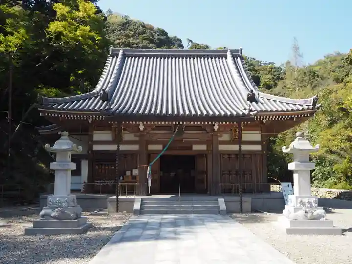 瀧安寺の本殿・本堂