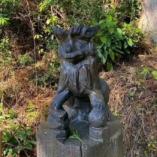 岩戸神社の狛犬