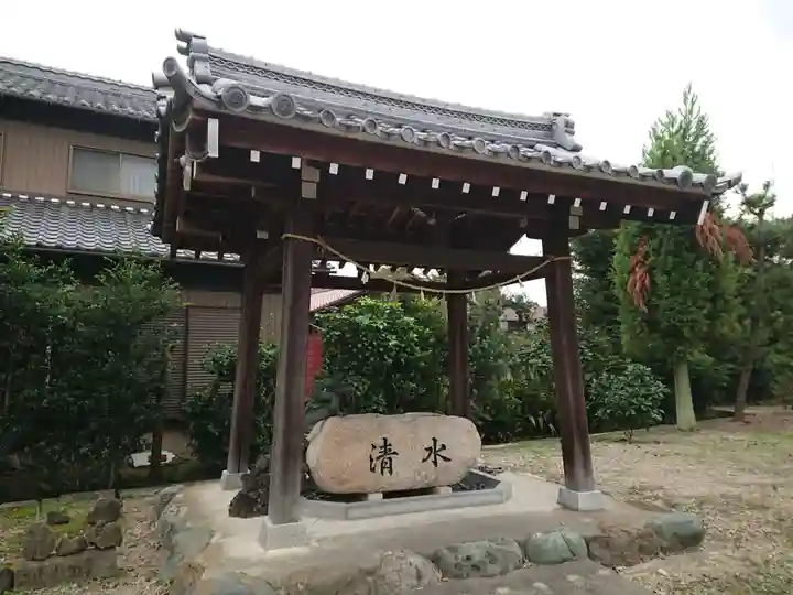 熊野社(大和町北高井)の手水舎