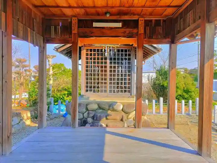 御日塚神社(追分)の本殿・本堂