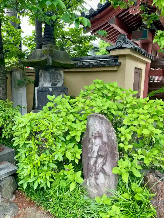 地蔵寺の{uncategorized: "未分類", other: "その他", undefined: "問題あり", building: "その他建物", grave: "お墓", sacred_gate: "鳥居", guardian: "狛犬", statue: "像", buddha: "仏像", history: "歴史", nature: "自然", garden: "庭園", animal: "動物", pagoda: "塔", temizu: "手水舎", mountain_gate: "山門・神門", sanctuary: "本殿・本堂", subordinate: "末社・摂社", art: "芸術", scenery: "景色", jizo: "地蔵", ema: "絵馬", goshuin: "御朱印", omikuji: "おみくじ", items: "授与品その他", amulet: "お守り", goshuincho: "御朱印帳", eats: "食事", festival: "お祭り", votive_dance: "神楽", shichigosan: "七五三参", wedding: "結婚式", experience: "体験その他", initially: "初詣", around: "周辺", anti_infection: "感染症対策"}