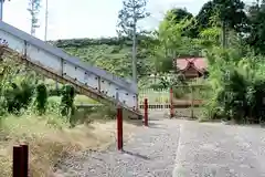 山越諏訪神社の建物その他