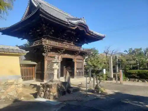 新長谷寺の山門