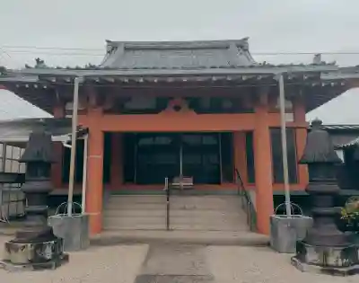 真性寺の{uncategorized: "未分類", other: "その他", undefined: "問題あり", building: "その他建物", grave: "お墓", sacred_gate: "鳥居", guardian: "狛犬", statue: "像", buddha: "仏像", history: "歴史", nature: "自然", garden: "庭園", animal: "動物", pagoda: "塔", temizu: "手水舎", mountain_gate: "山門・神門", sanctuary: "本殿・本堂", subordinate: "末社・摂社", art: "芸術", scenery: "景色", jizo: "地蔵", ema: "絵馬", goshuin: "御朱印", omikuji: "おみくじ", items: "授与品その他", amulet: "お守り", goshuincho: "御朱印帳", eats: "食事", festival: "お祭り", votive_dance: "神楽", shichigosan: "七五三参", wedding: "結婚式", experience: "体験その他", initially: "初詣", around: "周辺", anti_infection: "感染症対策"}