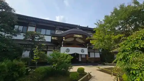 放生寺の{uncategorized: "未分類", other: "その他", undefined: "問題あり", building: "その他建物", grave: "お墓", sacred_gate: "鳥居", guardian: "狛犬", statue: "像", buddha: "仏像", history: "歴史", nature: "自然", garden: "庭園", animal: "動物", pagoda: "塔", temizu: "手水舎", mountain_gate: "山門・神門", sanctuary: "本殿・本堂", subordinate: "末社・摂社", art: "芸術", scenery: "景色", jizo: "地蔵", ema: "絵馬", goshuin: "御朱印", omikuji: "おみくじ", items: "授与品その他", amulet: "お守り", goshuincho: "御朱印帳", eats: "食事", festival: "お祭り", votive_dance: "神楽", shichigosan: "七五三参", wedding: "結婚式", experience: "体験その他", initially: "初詣", around: "周辺", anti_infection: "感染症対策"}