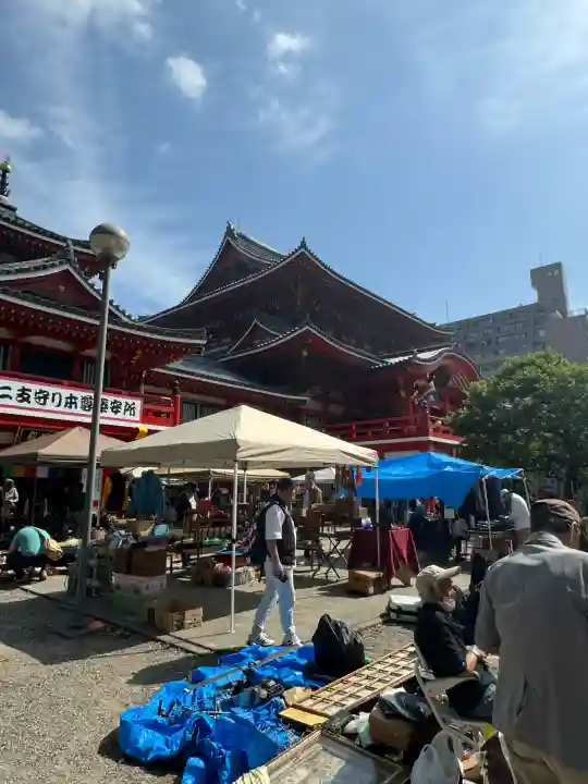 大須観音 (北野山真福寺宝生院)の{uncategorized: "未分類", other: "その他", undefined: "問題あり", building: "その他建物", grave: "お墓", sacred_gate: "鳥居", guardian: "狛犬", statue: "像", buddha: "仏像", history: "歴史", nature: "自然", garden: "庭園", animal: "動物", pagoda: "塔", temizu: "手水舎", mountain_gate: "山門・神門", sanctuary: "本殿・本堂", subordinate: "末社・摂社", art: "芸術", scenery: "景色", jizo: "地蔵", ema: "絵馬", goshuin: "御朱印", omikuji: "おみくじ", items: "授与品その他", amulet: "お守り", goshuincho: "御朱印帳", eats: "食事", festival: "お祭り", votive_dance: "神楽", shichigosan: "七五三参", wedding: "結婚式", experience: "体験その他", initially: "初詣", around: "周辺", anti_infection: "感染症対策"}
