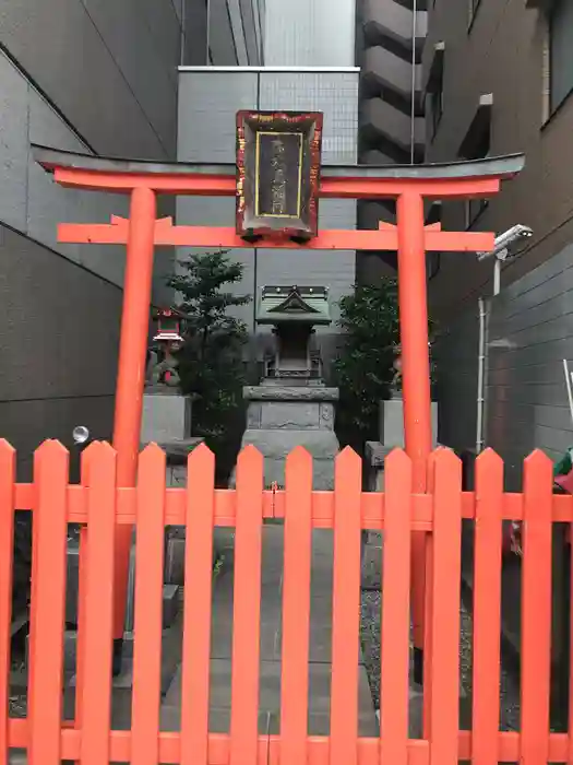 第六天稲荷神社の鳥居