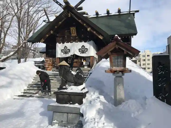 札幌諏訪神社の本殿・本堂