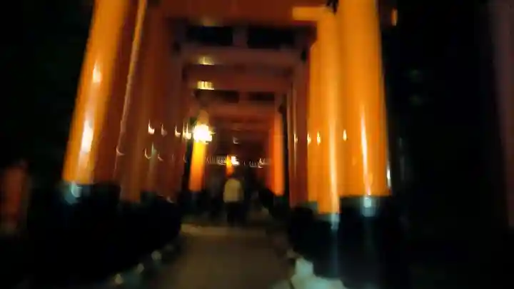伏見稲荷大社の{uncategorized: "未分類", other: "その他", undefined: "問題あり", building: "その他建物", grave: "お墓", sacred_gate: "鳥居", guardian: "狛犬", statue: "像", buddha: "仏像", history: "歴史", nature: "自然", garden: "庭園", animal: "動物", pagoda: "塔", temizu: "手水舎", mountain_gate: "山門・神門", sanctuary: "本殿・本堂", subordinate: "末社・摂社", art: "芸術", scenery: "景色", jizo: "地蔵", ema: "絵馬", goshuin: "御朱印", omikuji: "おみくじ", items: "授与品その他", amulet: "お守り", goshuincho: "御朱印帳", eats: "食事", festival: "お祭り", votive_dance: "神楽", shichigosan: "七五三参", wedding: "結婚式", experience: "体験その他", initially: "初詣", around: "周辺", anti_infection: "感染症対策"}