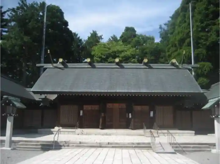 石川護國神社の本殿・本堂