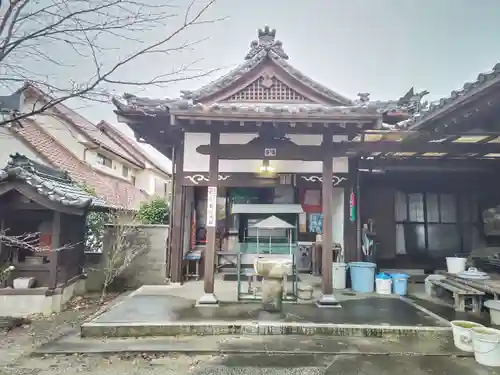 円観寺の本殿・本堂