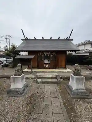 拝島神明神社の{uncategorized: "未分類", other: "その他", undefined: "問題あり", building: "その他建物", grave: "お墓", sacred_gate: "鳥居", guardian: "狛犬", statue: "像", buddha: "仏像", history: "歴史", nature: "自然", garden: "庭園", animal: "動物", pagoda: "塔", temizu: "手水舎", mountain_gate: "山門・神門", sanctuary: "本殿・本堂", subordinate: "末社・摂社", art: "芸術", scenery: "景色", jizo: "地蔵", ema: "絵馬", goshuin: "御朱印", omikuji: "おみくじ", items: "授与品その他", amulet: "お守り", goshuincho: "御朱印帳", eats: "食事", festival: "お祭り", votive_dance: "神楽", shichigosan: "七五三参", wedding: "結婚式", experience: "体験その他", initially: "初詣", around: "周辺", anti_infection: "感染症対策"}