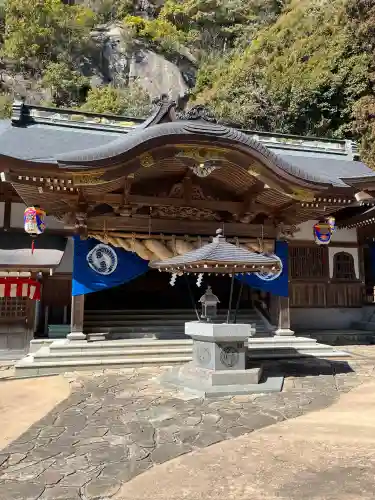 毘沙門堂の{uncategorized: "未分類", other: "その他", undefined: "問題あり", building: "その他建物", grave: "お墓", sacred_gate: "鳥居", guardian: "狛犬", statue: "像", buddha: "仏像", history: "歴史", nature: "自然", garden: "庭園", animal: "動物", pagoda: "塔", temizu: "手水舎", mountain_gate: "山門・神門", sanctuary: "本殿・本堂", subordinate: "末社・摂社", art: "芸術", scenery: "景色", jizo: "地蔵", ema: "絵馬", goshuin: "御朱印", omikuji: "おみくじ", items: "授与品その他", amulet: "お守り", goshuincho: "御朱印帳", eats: "食事", festival: "お祭り", votive_dance: "神楽", shichigosan: "七五三参", wedding: "結婚式", experience: "体験その他", initially: "初詣", around: "周辺", anti_infection: "感染症対策"}