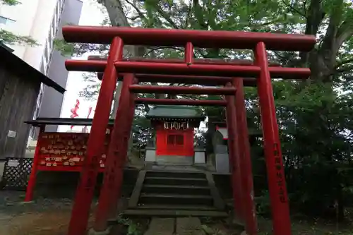 愛宕神社の末社