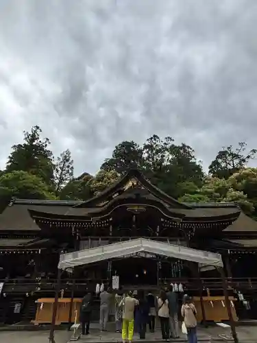 大神神社の{uncategorized: "未分類", other: "その他", undefined: "問題あり", building: "その他建物", grave: "お墓", sacred_gate: "鳥居", guardian: "狛犬", statue: "像", buddha: "仏像", history: "歴史", nature: "自然", garden: "庭園", animal: "動物", pagoda: "塔", temizu: "手水舎", mountain_gate: "山門・神門", sanctuary: "本殿・本堂", subordinate: "末社・摂社", art: "芸術", scenery: "景色", jizo: "地蔵", ema: "絵馬", goshuin: "御朱印", omikuji: "おみくじ", items: "授与品その他", amulet: "お守り", goshuincho: "御朱印帳", eats: "食事", festival: "お祭り", votive_dance: "神楽", shichigosan: "七五三参", wedding: "結婚式", experience: "体験その他", initially: "初詣", around: "周辺", anti_infection: "感染症対策"}