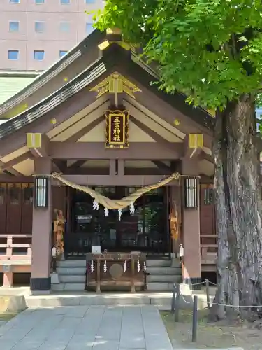 三吉神社の本殿・本堂