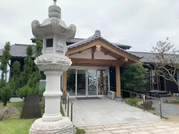 新御堂寺の本殿・本堂