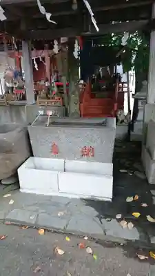 共栄稲荷神社の手水舎