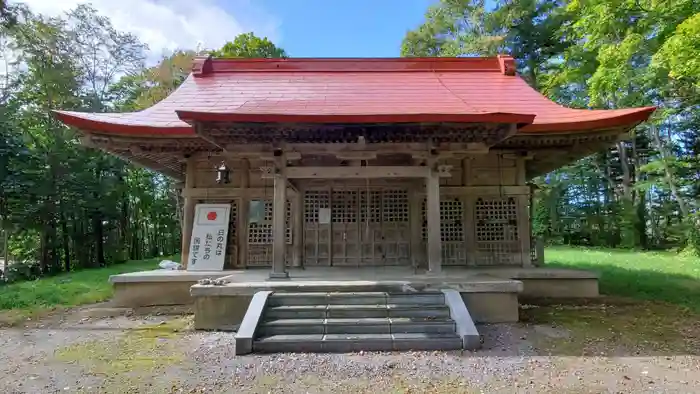 中川神社の本殿