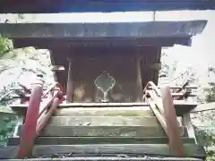 伊奈良神社の本殿