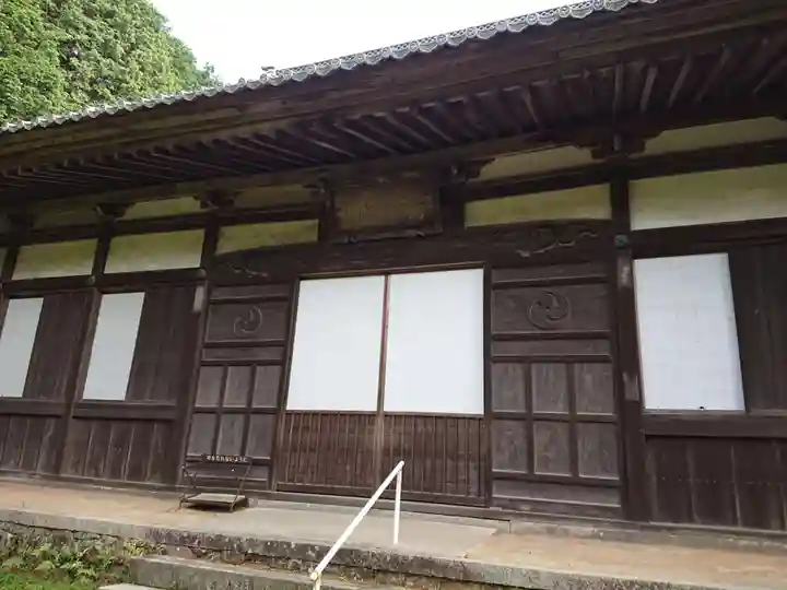 長圓寺の本殿・本堂