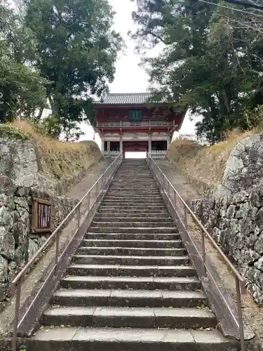 道成寺の山門