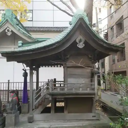 銀杏八幡宮の末社