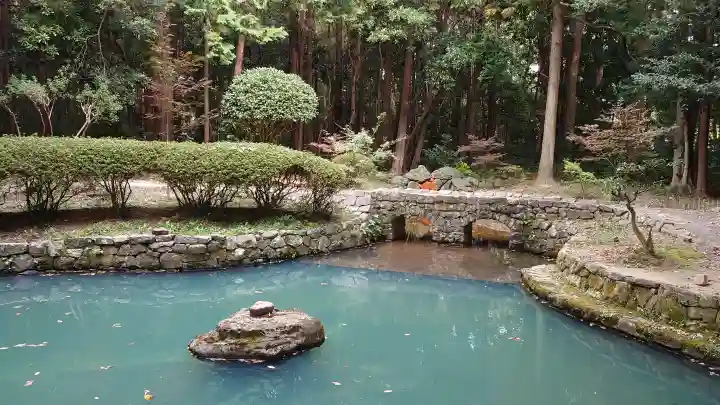 大麻比古神社の{uncategorized: "未分類", other: "その他", undefined: "問題あり", building: "その他建物", grave: "お墓", sacred_gate: "鳥居", guardian: "狛犬", statue: "像", buddha: "仏像", history: "歴史", nature: "自然", garden: "庭園", animal: "動物", pagoda: "塔", temizu: "手水舎", mountain_gate: "山門・神門", sanctuary: "本殿・本堂", subordinate: "末社・摂社", art: "芸術", scenery: "景色", jizo: "地蔵", ema: "絵馬", goshuin: "御朱印", omikuji: "おみくじ", items: "授与品その他", amulet: "お守り", goshuincho: "御朱印帳", eats: "食事", festival: "お祭り", votive_dance: "神楽", shichigosan: "七五三参", wedding: "結婚式", experience: "体験その他", initially: "初詣", around: "周辺", anti_infection: "感染症対策"}