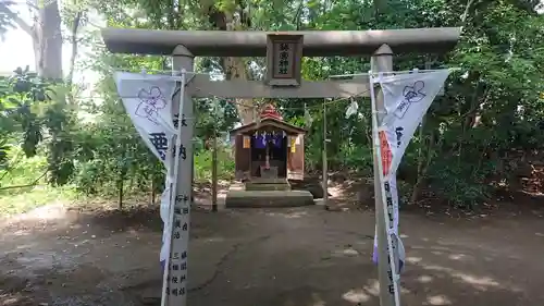 鶴嶺八幡宮の末社・摂社