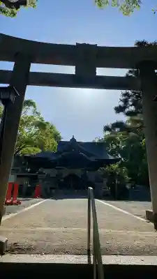菅原神社の{uncategorized: "未分類", other: "その他", undefined: "問題あり", building: "その他建物", grave: "お墓", sacred_gate: "鳥居", guardian: "狛犬", statue: "像", buddha: "仏像", history: "歴史", nature: "自然", garden: "庭園", animal: "動物", pagoda: "塔", temizu: "手水舎", mountain_gate: "山門・神門", sanctuary: "本殿・本堂", subordinate: "末社・摂社", art: "芸術", scenery: "景色", jizo: "地蔵", ema: "絵馬", goshuin: "御朱印", omikuji: "おみくじ", items: "授与品その他", amulet: "お守り", goshuincho: "御朱印帳", eats: "食事", festival: "お祭り", votive_dance: "神楽", shichigosan: "七五三参", wedding: "結婚式", experience: "体験その他", initially: "初詣", around: "周辺", anti_infection: "感染症対策"}