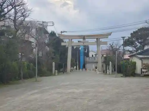 片瀬諏訪神社の鳥居