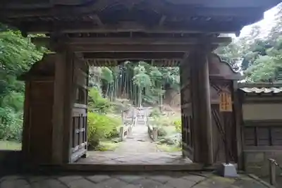 月照寺の山門・神門