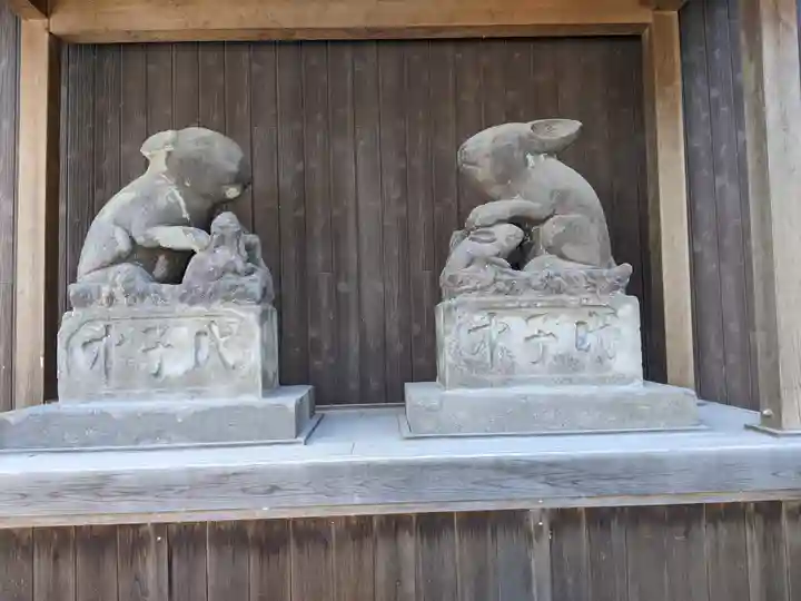 調神社の狛犬