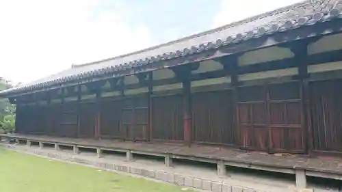 元興寺の本殿・本堂