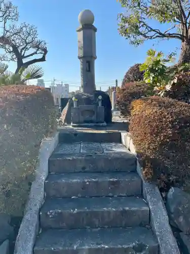 宝輪寺の{uncategorized: "未分類", other: "その他", undefined: "問題あり", building: "その他建物", grave: "お墓", sacred_gate: "鳥居", guardian: "狛犬", statue: "像", buddha: "仏像", history: "歴史", nature: "自然", garden: "庭園", animal: "動物", pagoda: "塔", temizu: "手水舎", mountain_gate: "山門・神門", sanctuary: "本殿・本堂", subordinate: "末社・摂社", art: "芸術", scenery: "景色", jizo: "地蔵", ema: "絵馬", goshuin: "御朱印", omikuji: "おみくじ", items: "授与品その他", amulet: "お守り", goshuincho: "御朱印帳", eats: "食事", festival: "お祭り", votive_dance: "神楽", shichigosan: "七五三参", wedding: "結婚式", experience: "体験その他", initially: "初詣", around: "周辺", anti_infection: "感染症対策"}