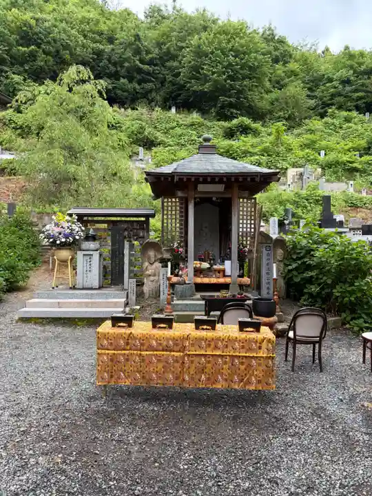 堂森 善光寺(山形県)