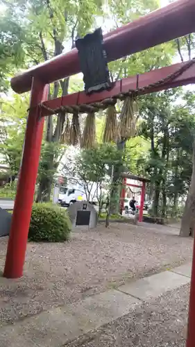 卸町神社の鳥居